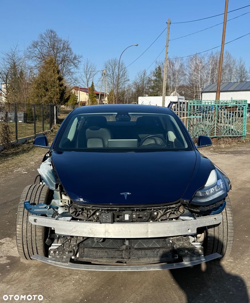 Tesla Model 3 Langstreckenbatterie RWD - 2