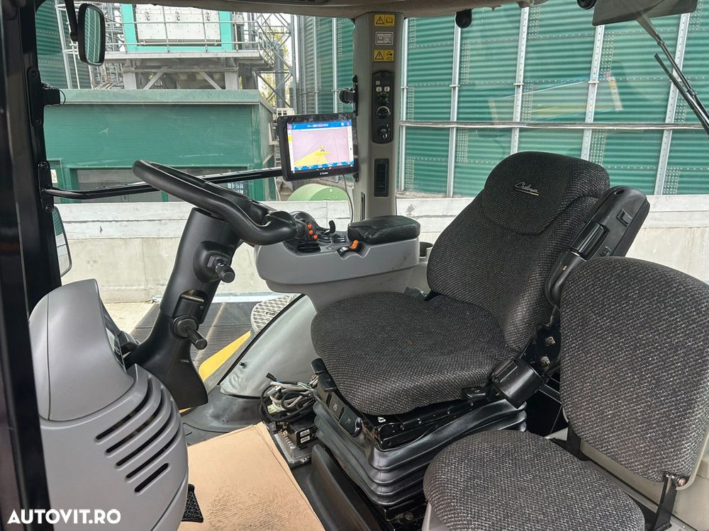 Challenger 875C Tractor pe Senile - 9