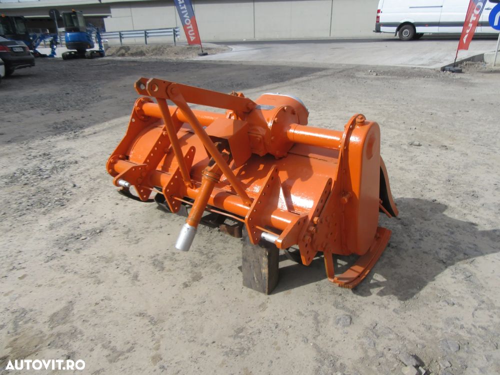 Howard Freza de pamant 1.40 - 1