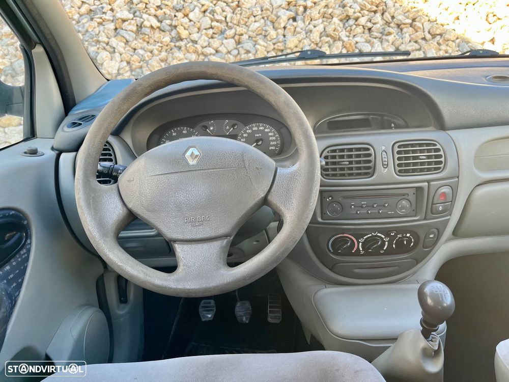 Renault Mégane Scénic 1.4 16V RT - 20