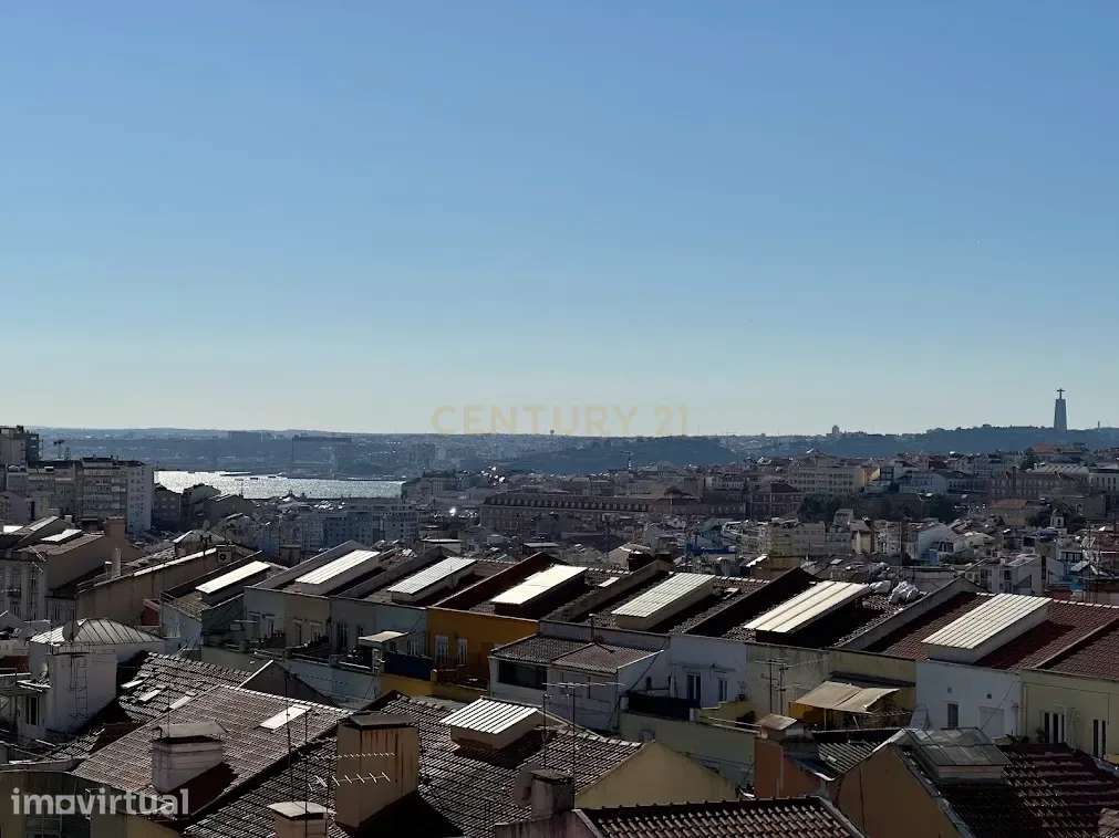 T4 em Arroios para remodelação com vista sobre Lisboa  - Lisboa - Grande imagem: 5/23