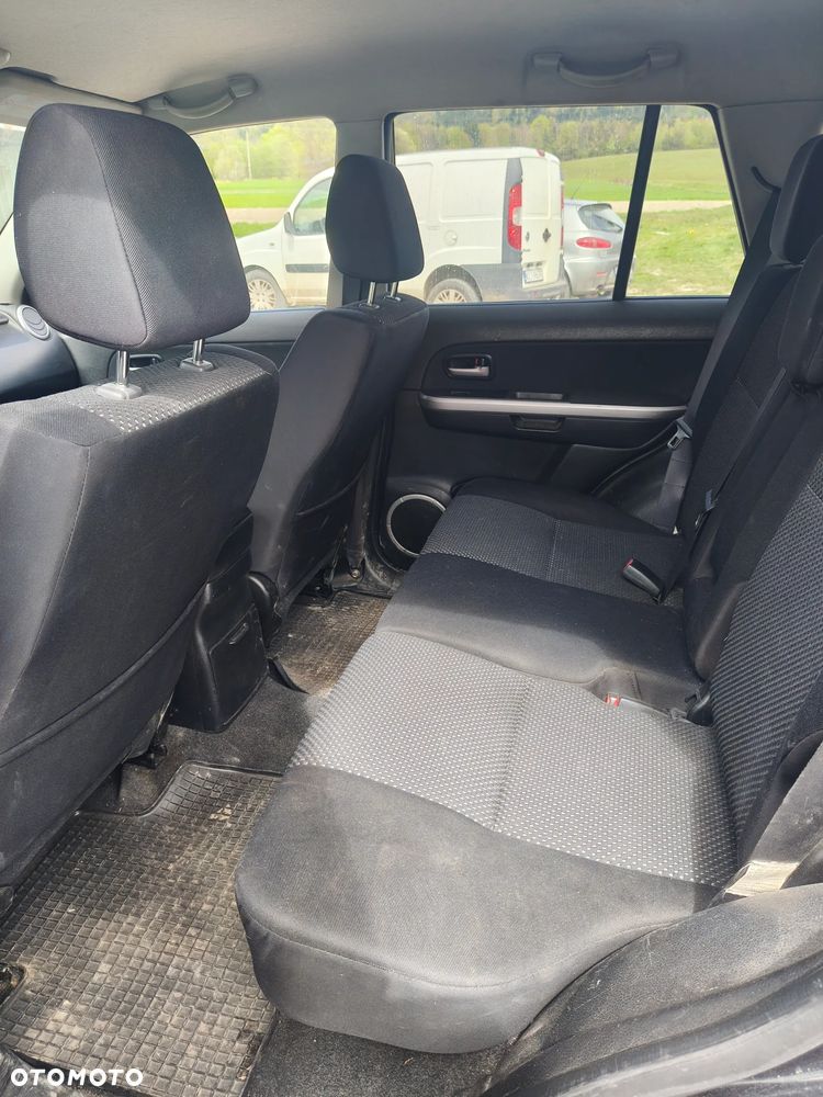 Suzuki Grand Vitara 1.9 DDiS - 6