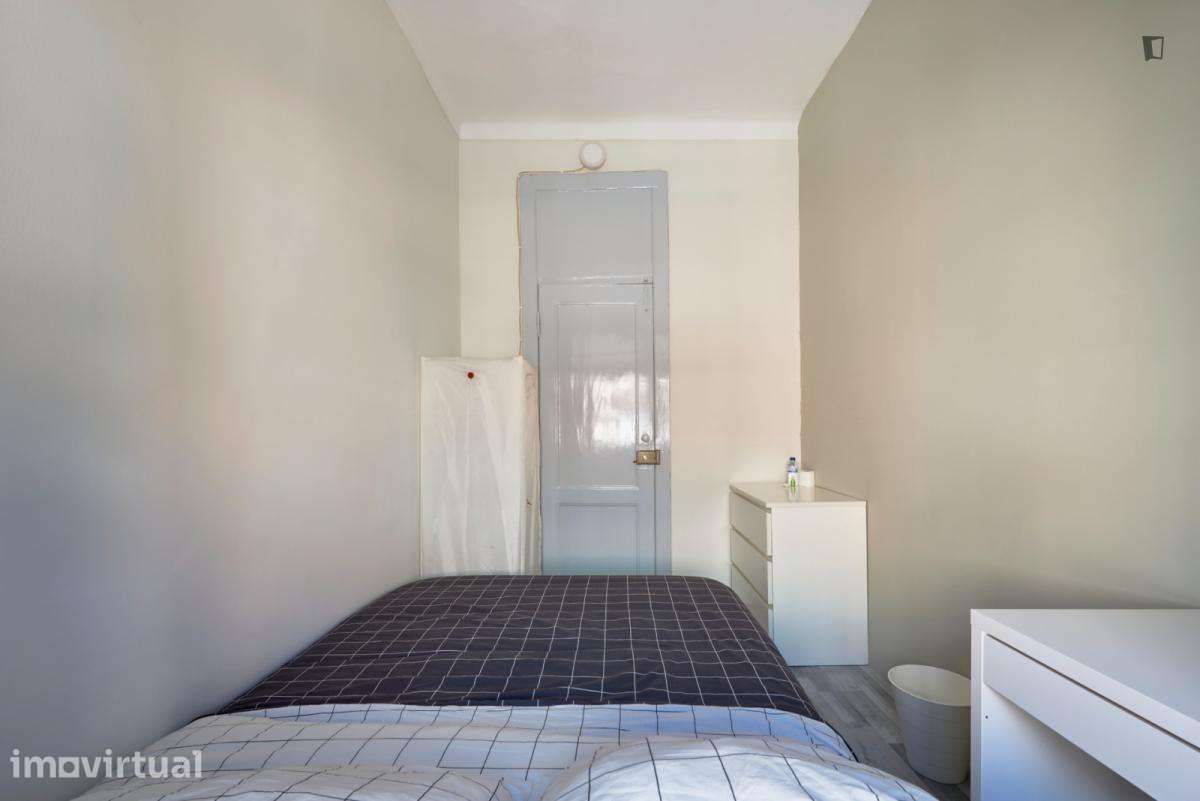 Quarto - localizado em Penha de França Lisbon - Grande imagem: 2/41