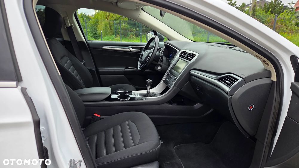Ford Mondeo 2.0 TDCi Start-Stopp Titanium - 22