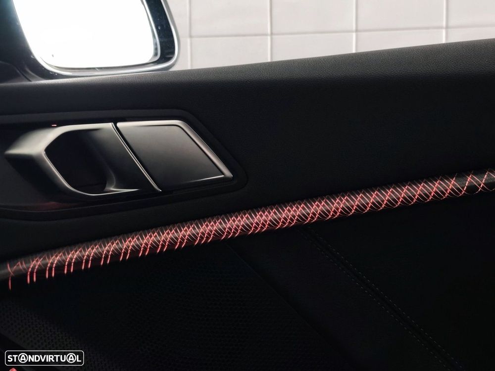 BMW 116 d Pack Desportivo M - 26