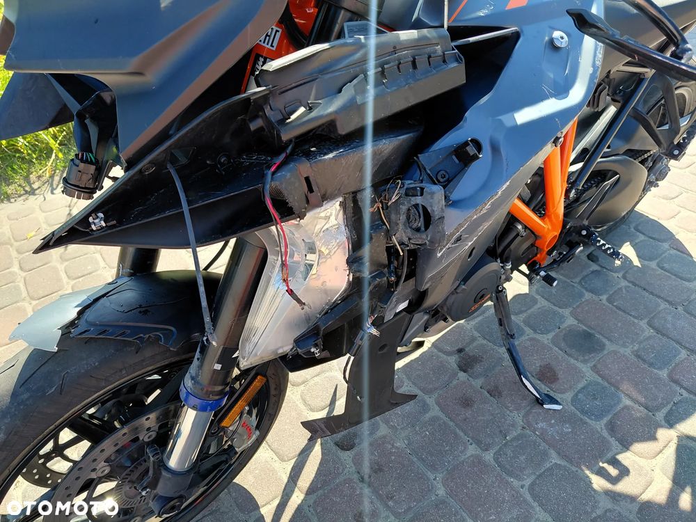 KTM Super Duke - 10