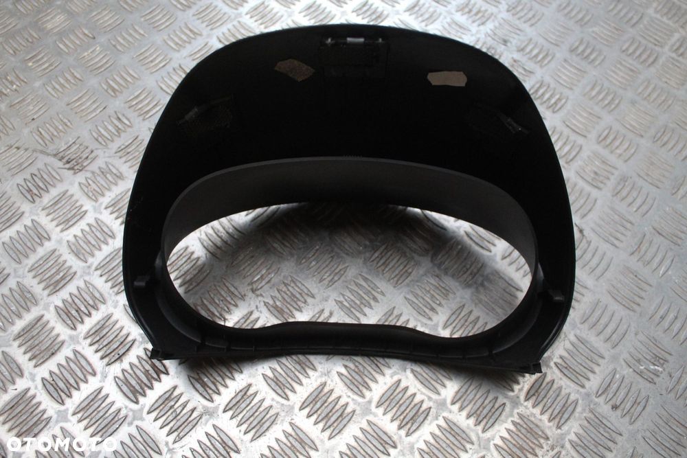 RAMKA OSŁONA LICZNIKA OPEL CORSA D 13205180 - 4