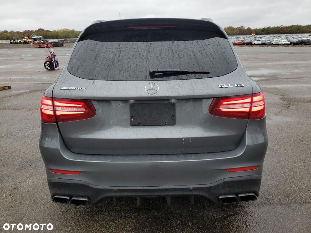 Mercedes-Benz GLC - 11