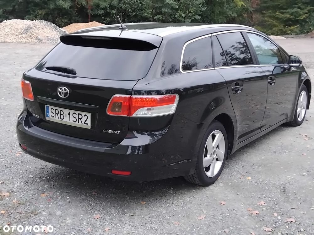 Toyota Avensis 1.8 Sol NAVI - 18