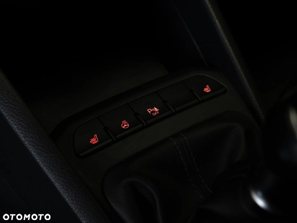 Kia Rio 1.2 L - 22