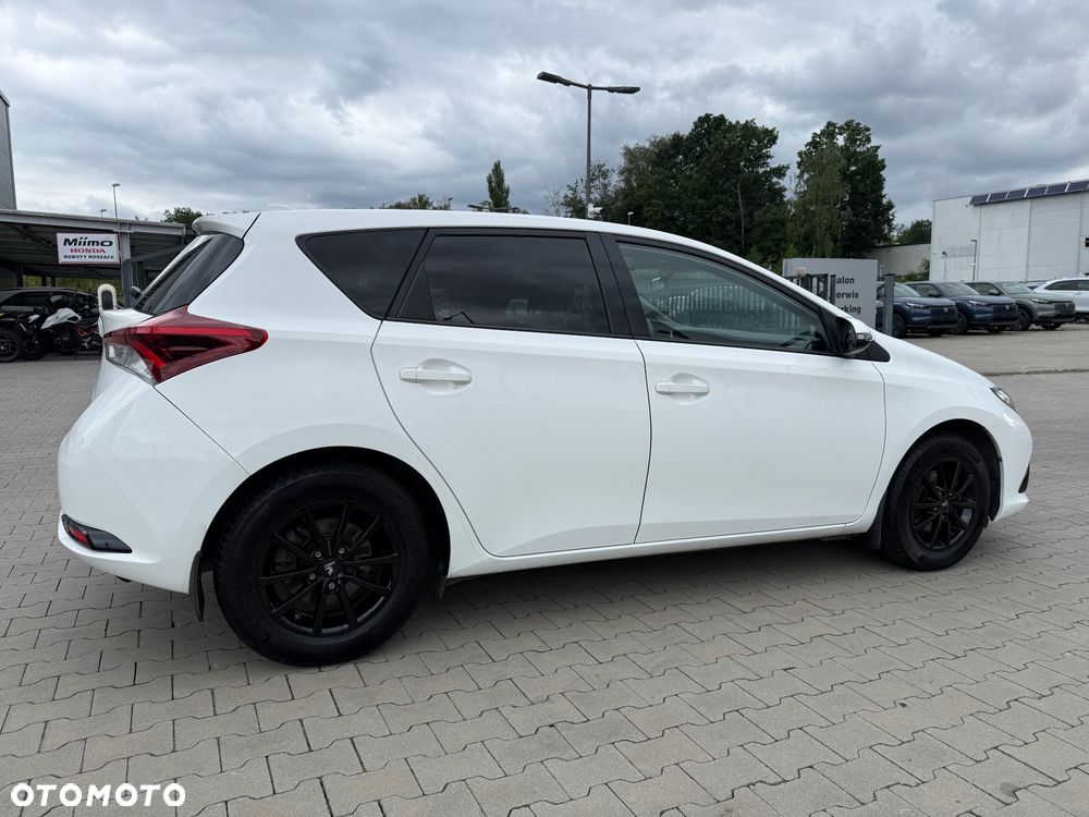 Toyota Auris 1.33 VVT-i Active - 5