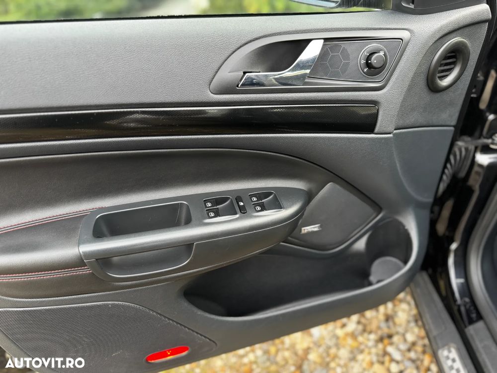 Skoda Octavia 2.0 TFSI RS - 8