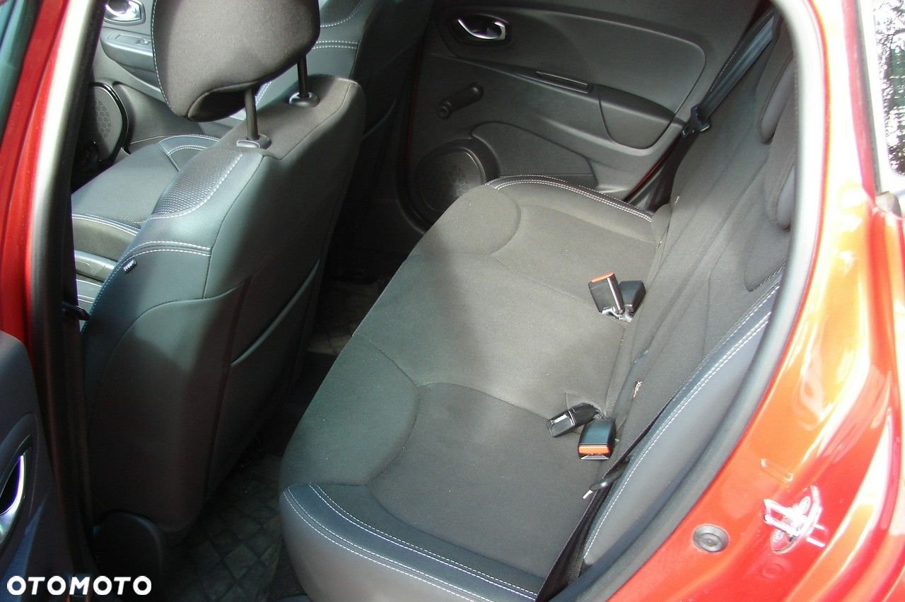 Renault Clio - 7