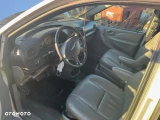 Chrysler Voyager 2.8 LX CRD - 3