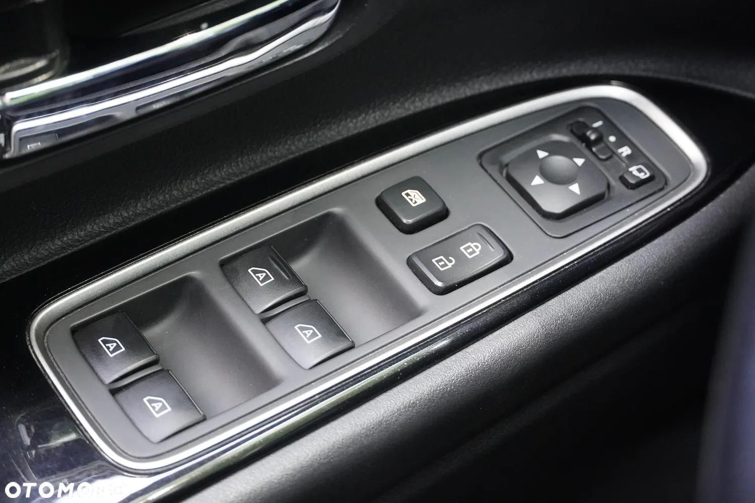 Mitsubishi Outlander ver-phev-instyle-plus - 19