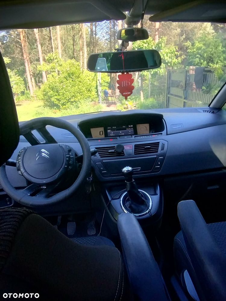 Citroën C4 Picasso 1.6 HDi Impress - 4