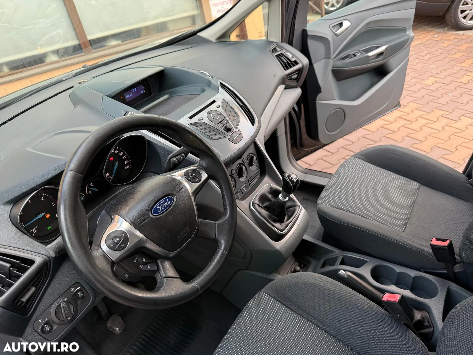 Ford C-Max - 10