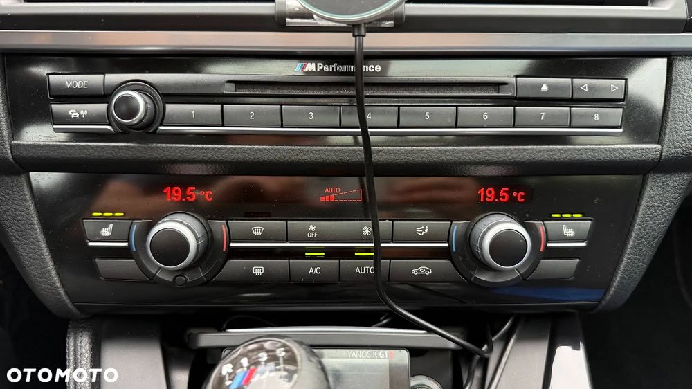 BMW Seria 5 520d Touring - 5