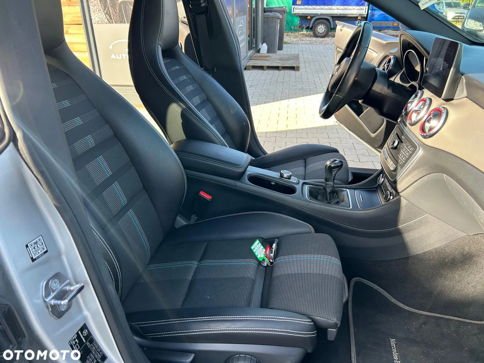 Mercedes-Benz CLA Shooting Brake 180 SCORE - 25