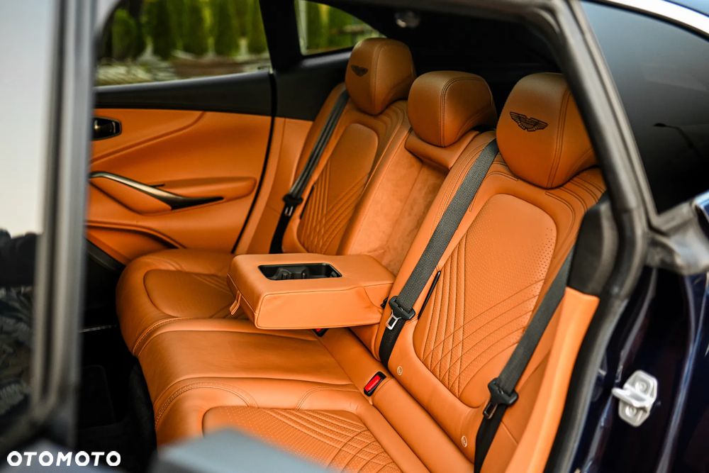 Aston Martin DBX Standard - 27