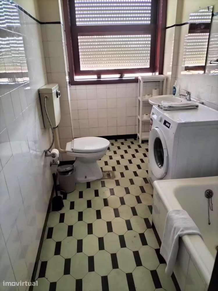 Quarto - localizado em Cedofeita Porto - Grande imagem: 2/9