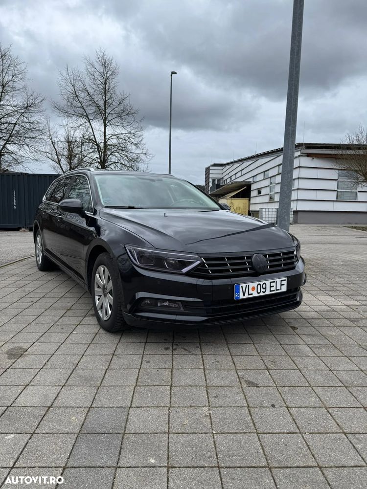 Volkswagen Passat 2.0 TDI Comfortline - 12