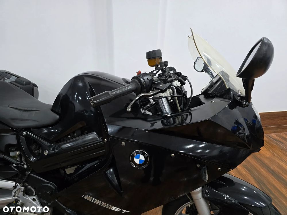 BMW F - 11