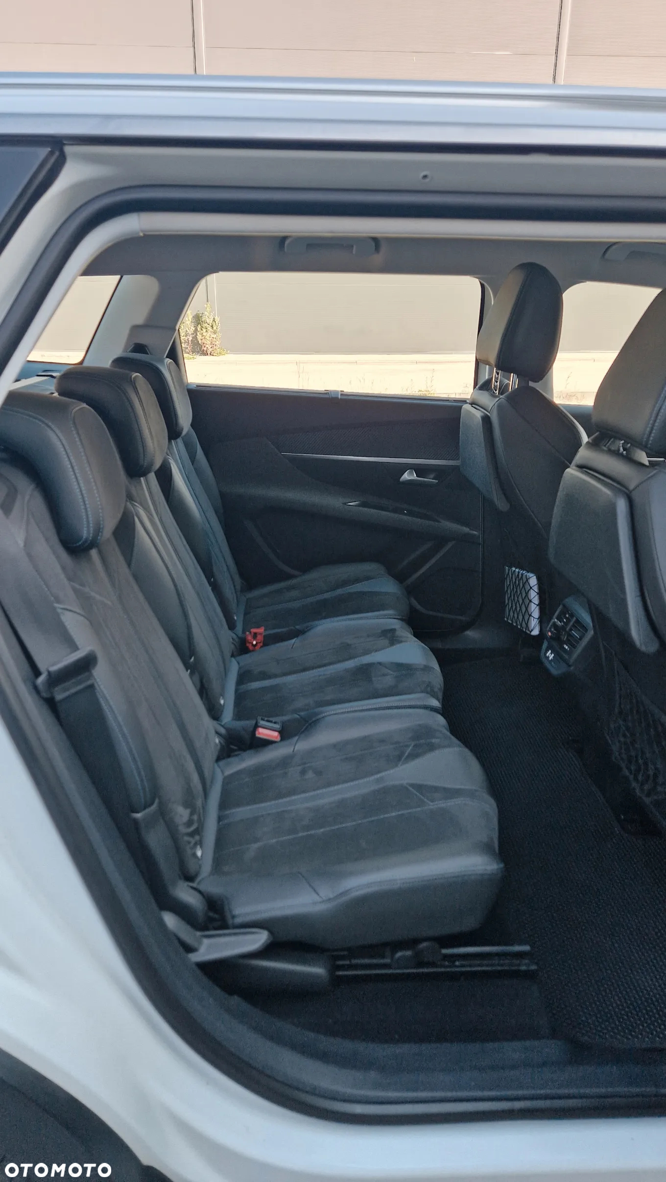 Peugeot 5008 1.6 THP Allure S&S EAT6 - 8