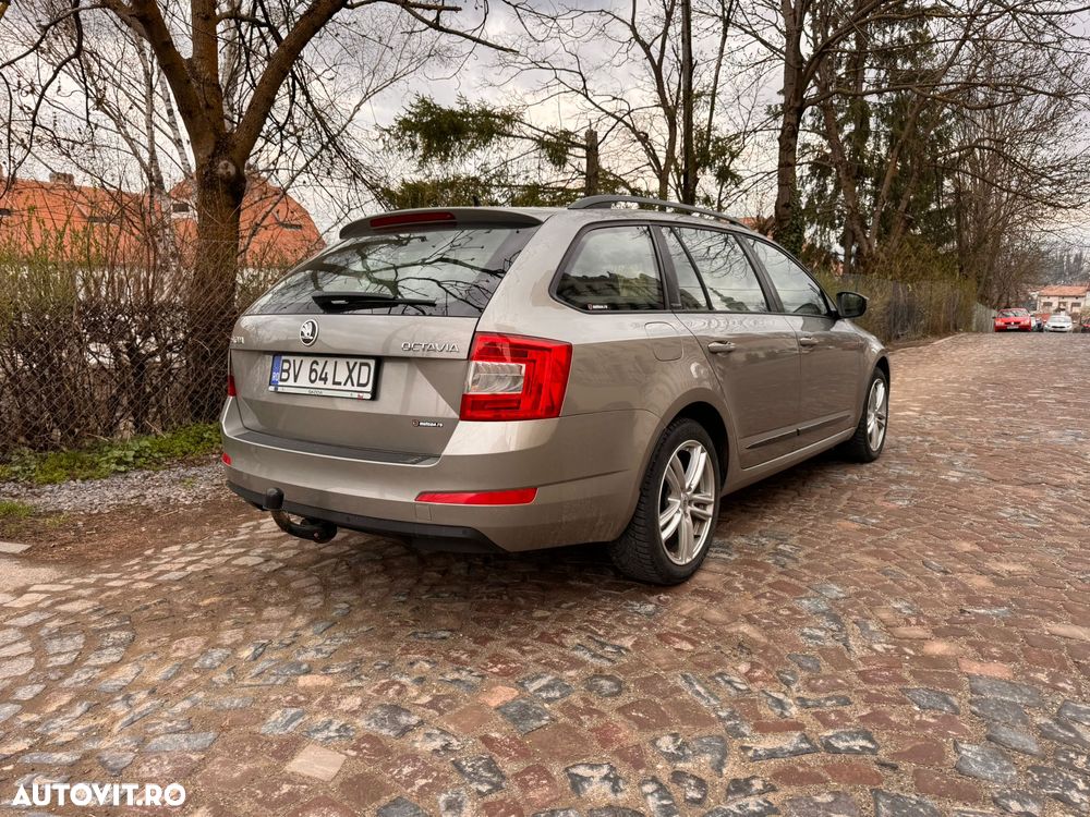 Skoda Octavia 1.6 TDI AMBITION - 2