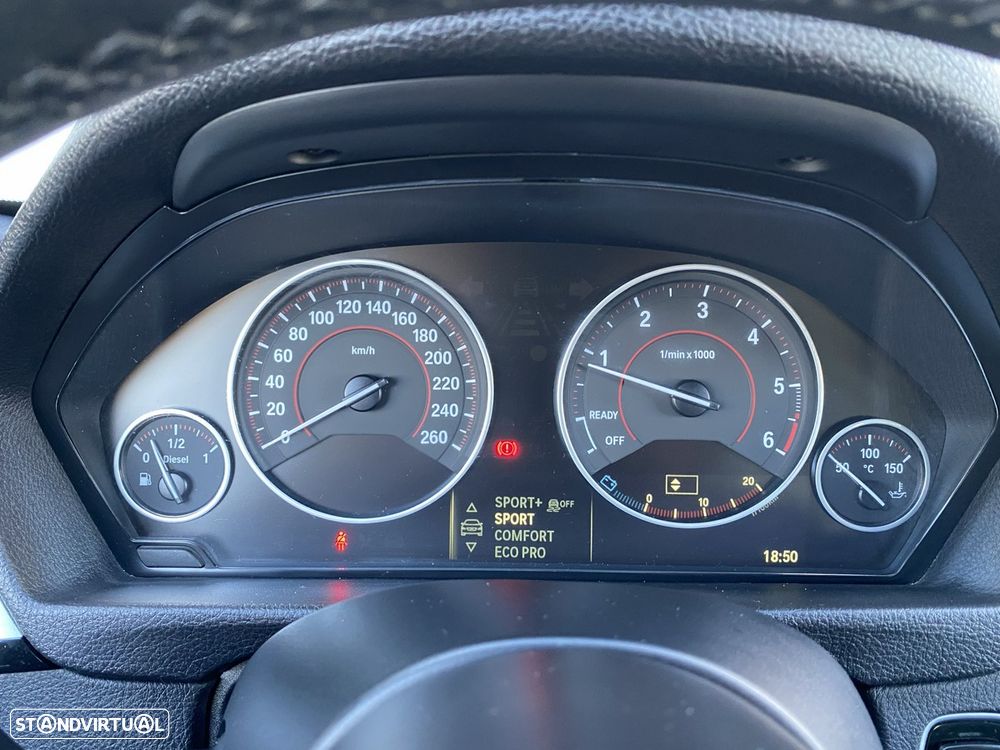BMW 318 d Pack M - 28