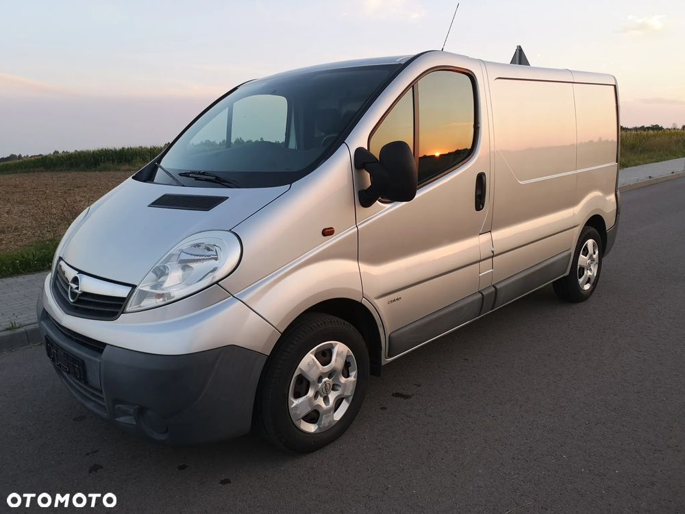 Opel VIVARO - 33