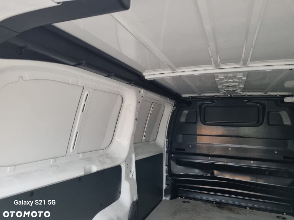 Opel Vivaro - 4