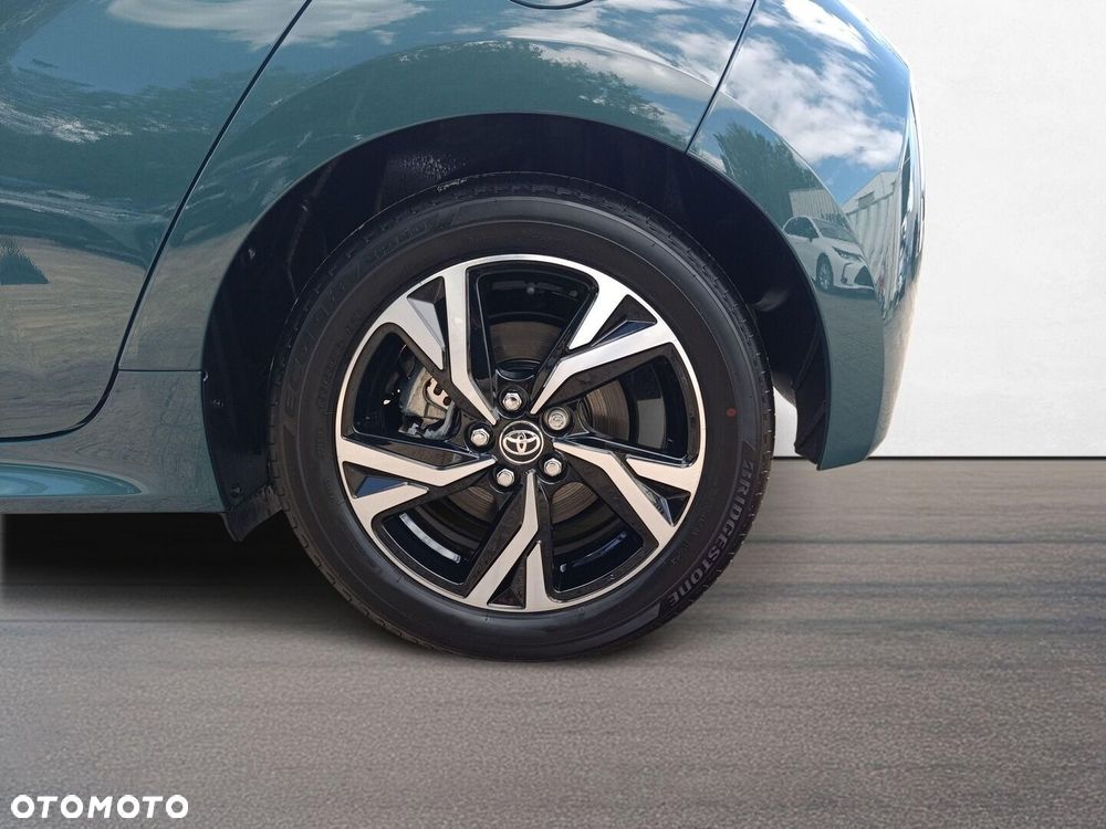 Toyota Yaris Hybrid 1.5 Style - 33