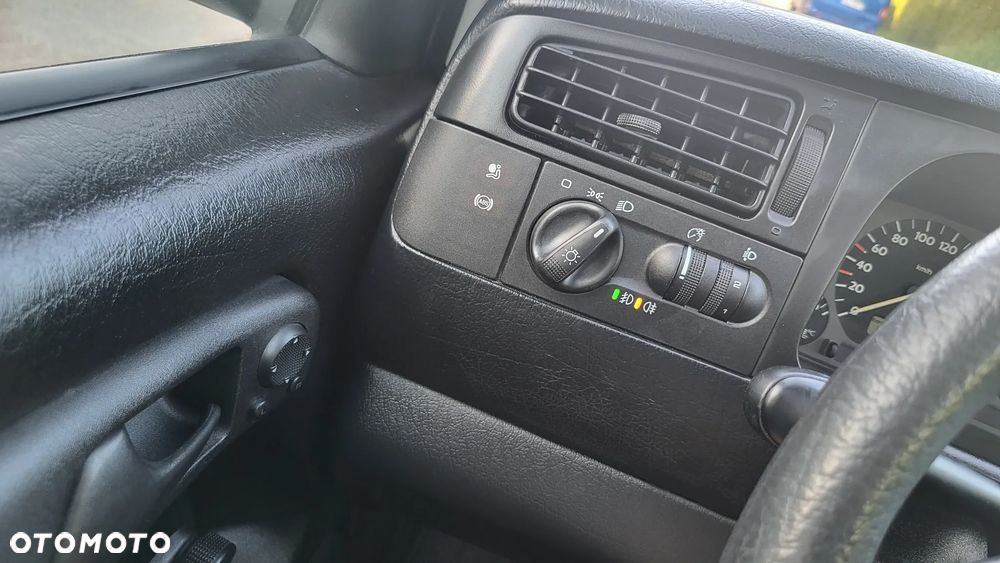 Volkswagen Golf - 15