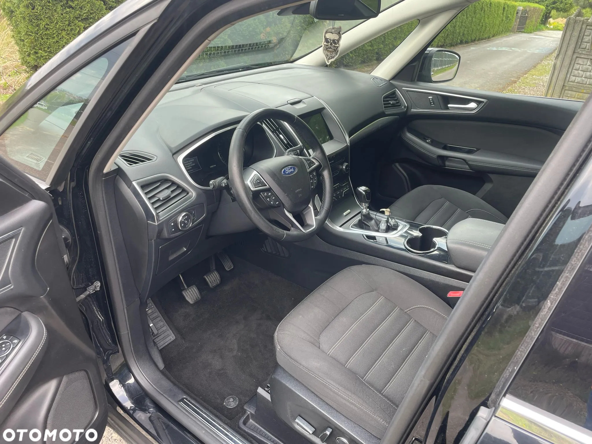 Ford Galaxy - 11