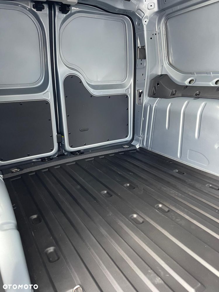 Volkswagen Caddy Cargo Maxi - 9