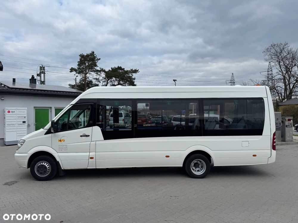 Mercedes-Benz Sprinter - 16