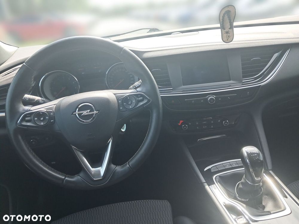 Opel Insignia 1.5 T Elite S&S - 8