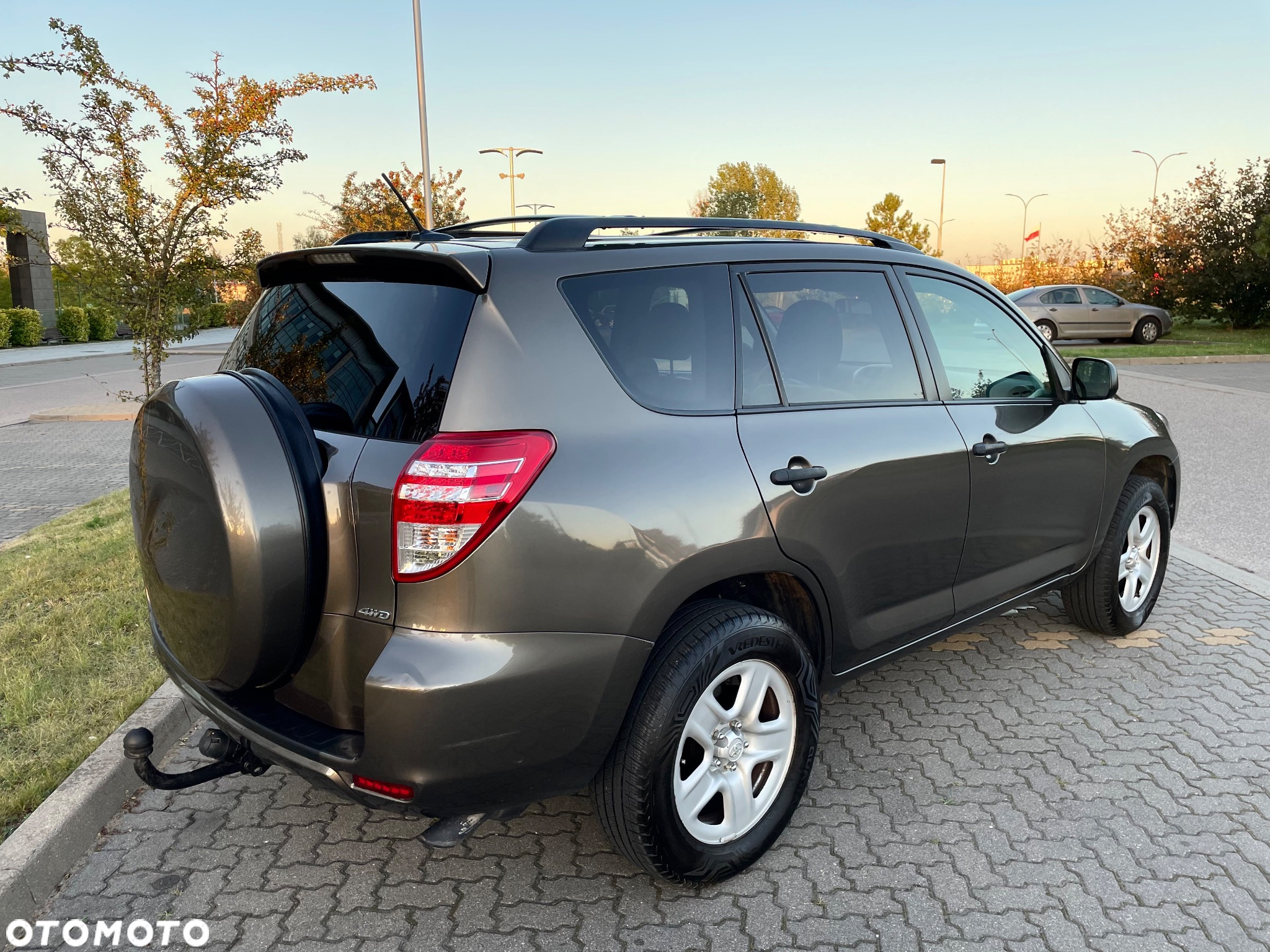 Toyota RAV4 - 7