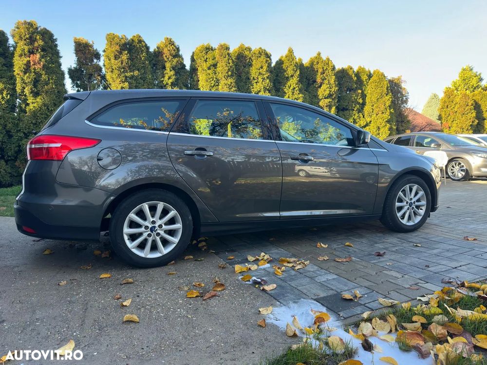 Ford Focus 1.5 EcoBlue Start-Stopp-System TITANIUM - 4
