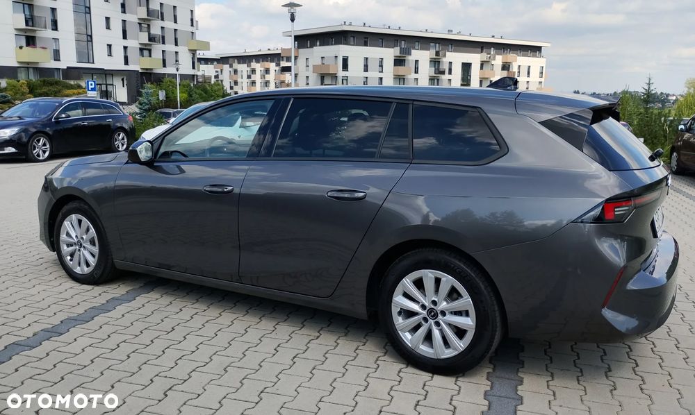 Opel Astra 1.2 T Edition S&S - 3