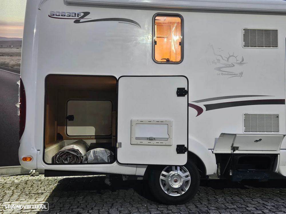 Rapido Le Randonneur 9083DF CHASSI AL-KO CAMA TRANSVERSAL + BASCULANTE - 14