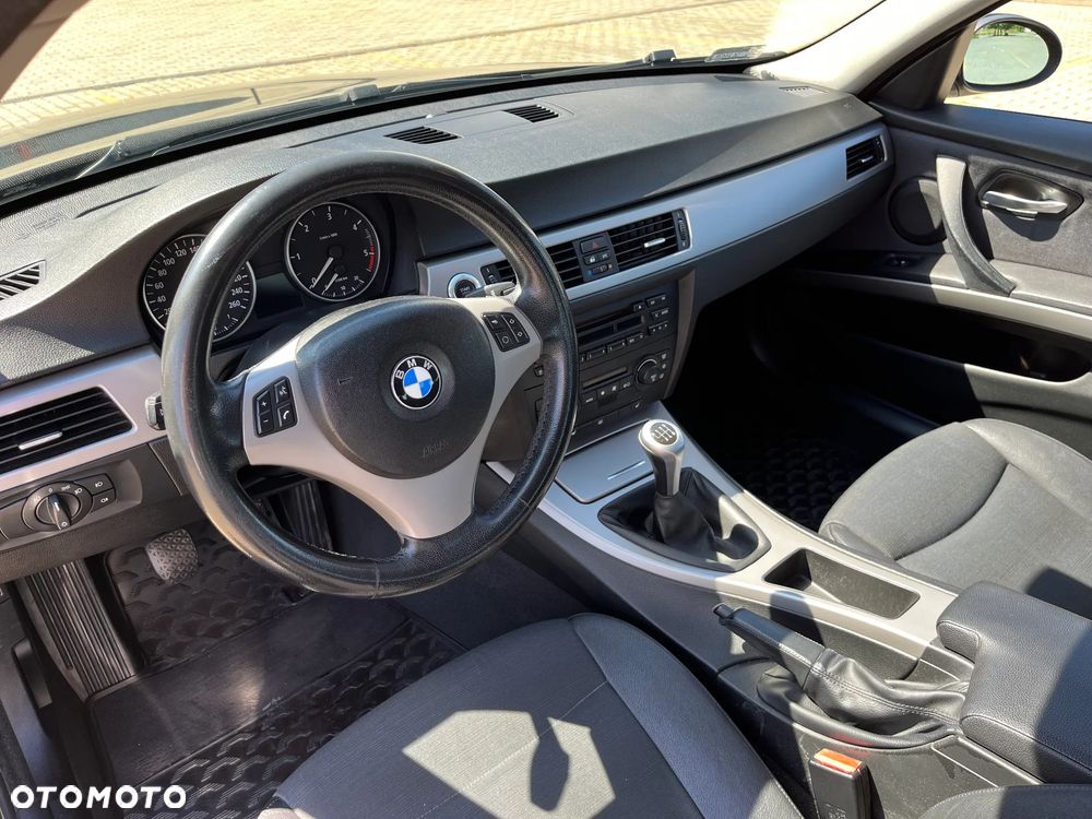BMW Seria 3 - 11