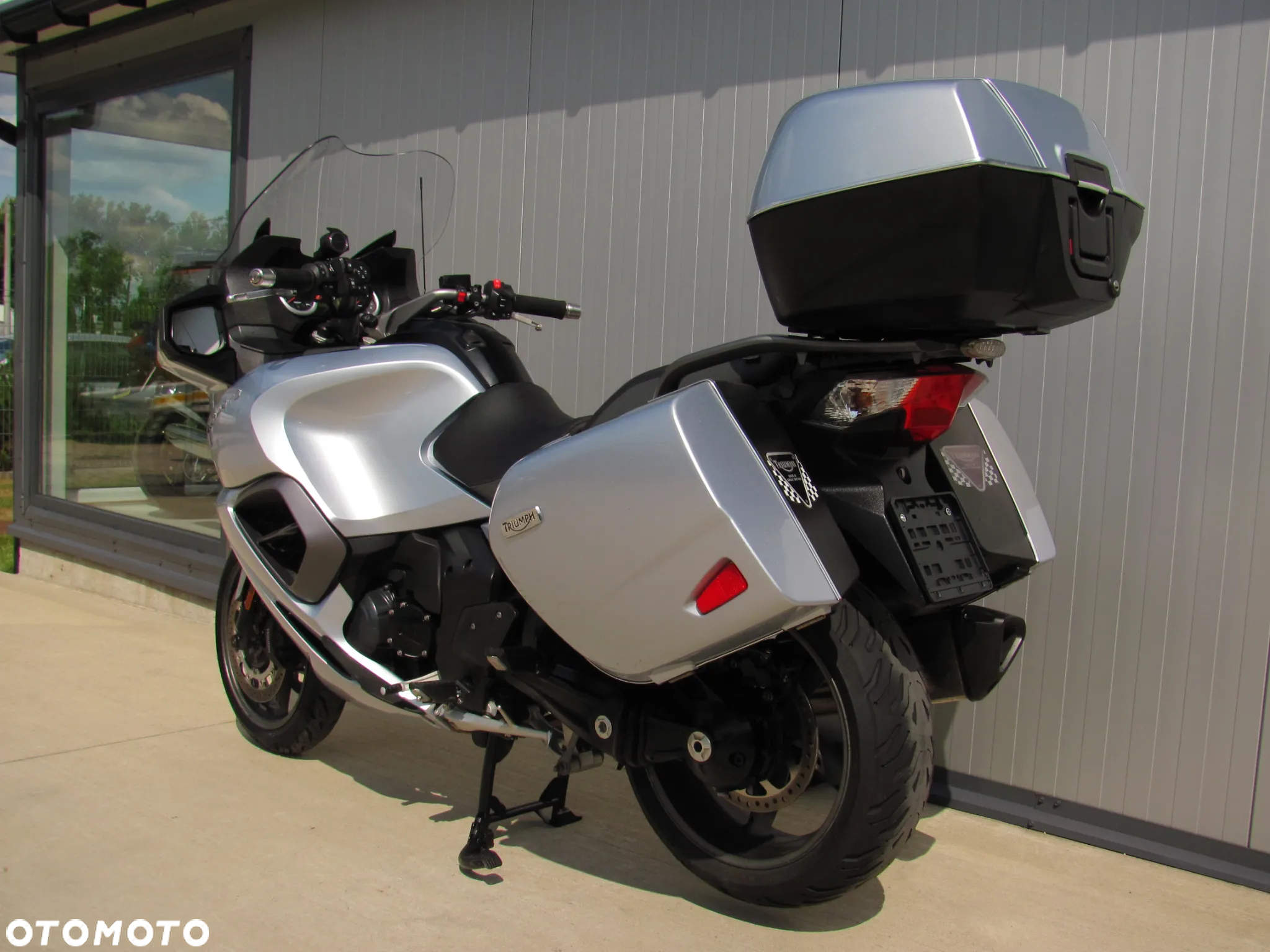 Triumph Trophy - 19