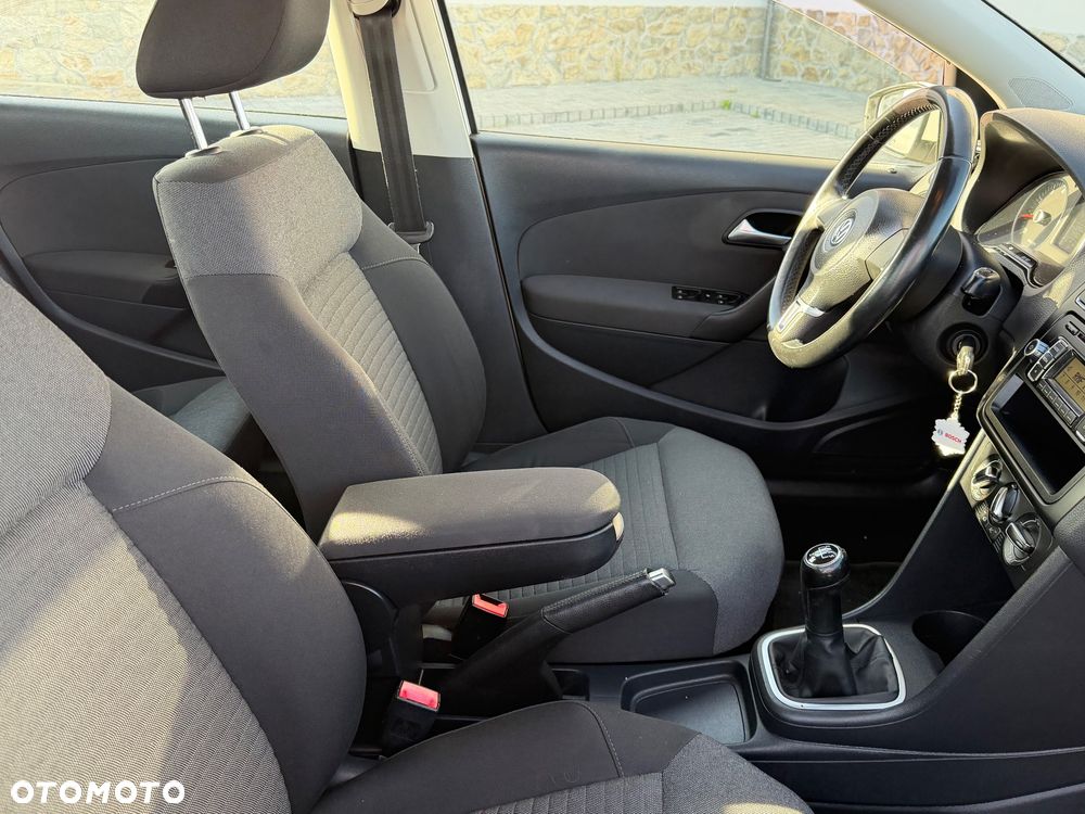 Volkswagen Polo - 28