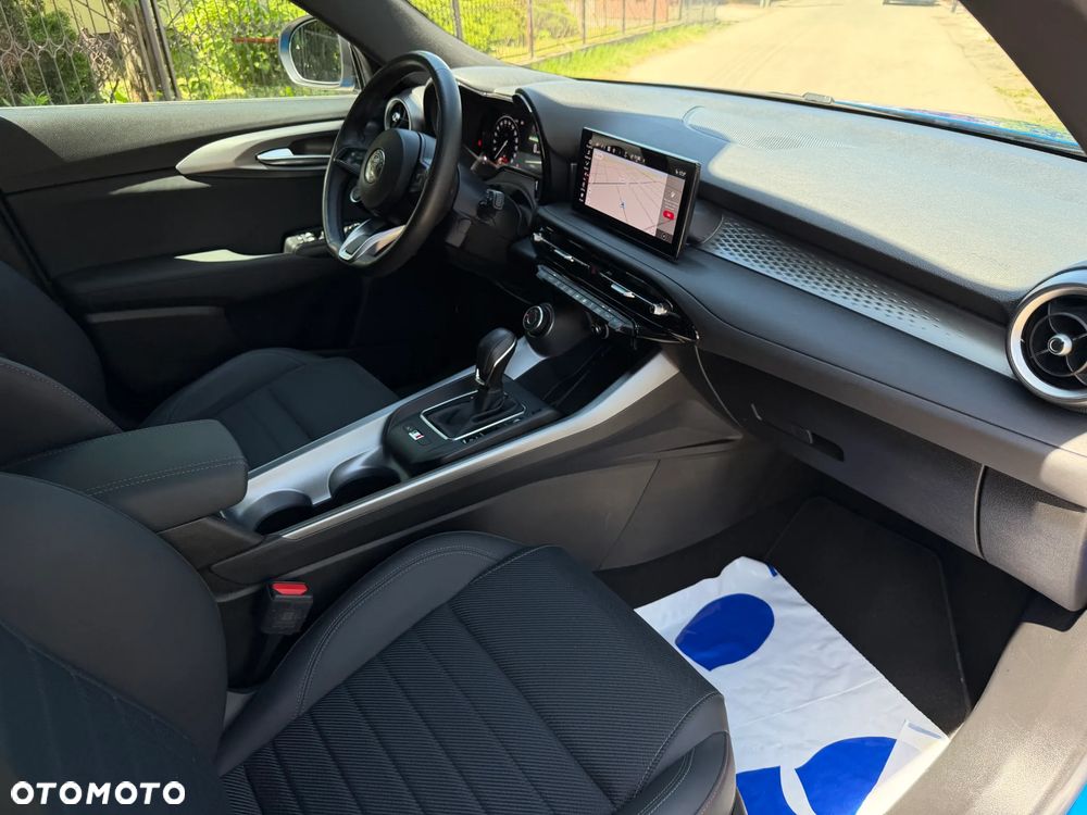 Alfa Romeo Tonale 1.5 T4 GSE mHEV Sprint DCT - 12