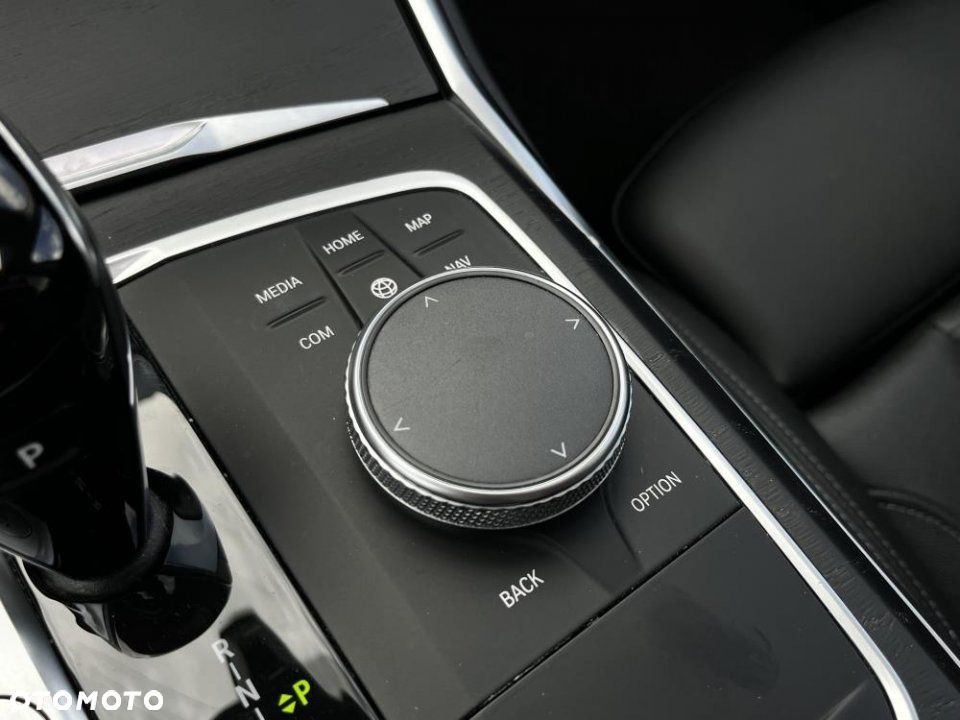 BMW Seria 3 - 22