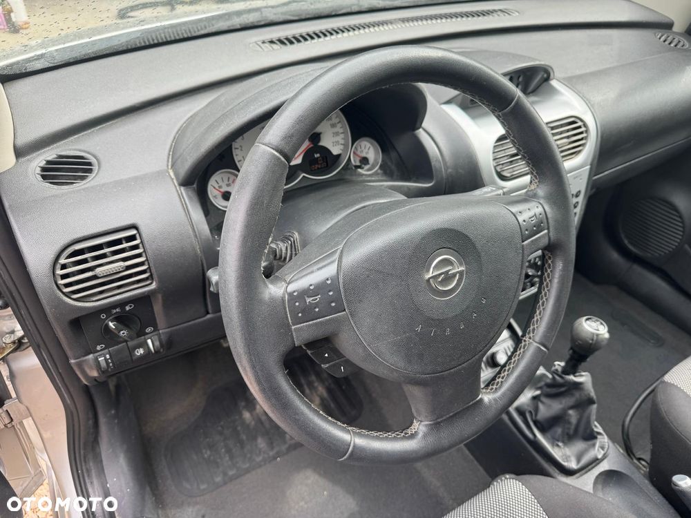 Opel Corsa - 17