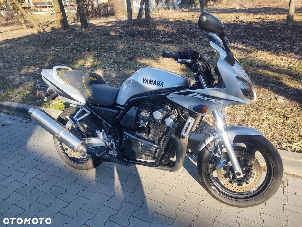 Yamaha FZS