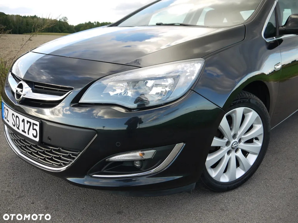 Opel Astra IV 1.4 T Executive - 39